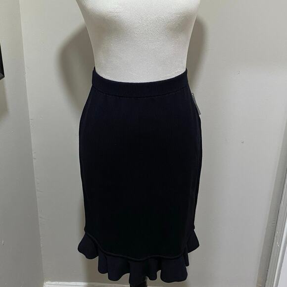 New with Tags ST JOHN Collection Black Knit Skirt Size 2 Ruffled Hem Knee Length - Picture 9 of 9